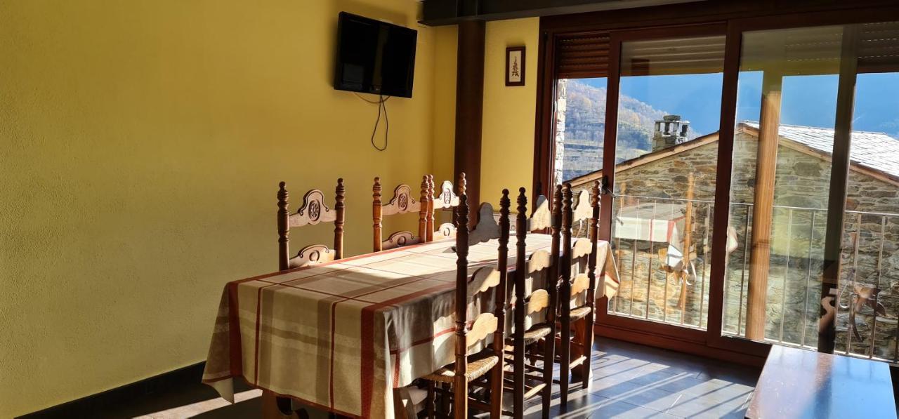 Apartaments Rurals XIX Queralbs Ngoại thất bức ảnh